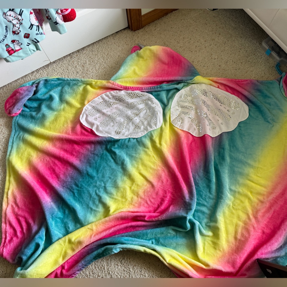 Justice One Size Hooded Llamacorn Blanket Neon Rainbow Silver on wings
